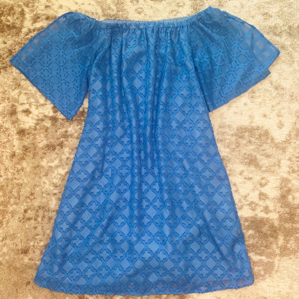 Off the shoulder blue flowy dress!